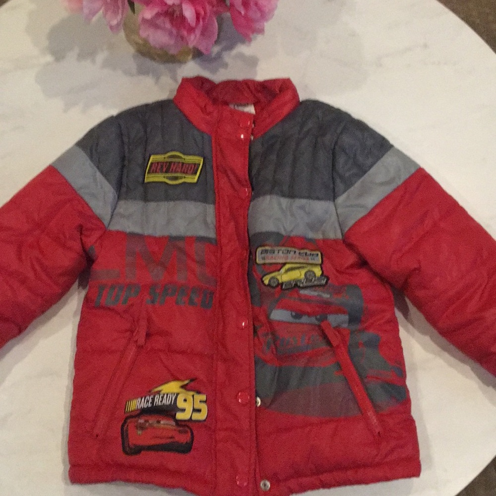 Lightning McQueen puffer jacket size 5/6.